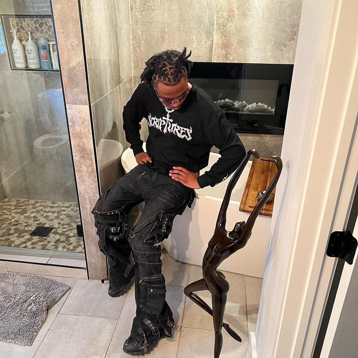 Devstacks Outfit from January 27, 2024 | WHAT’S ON THE STAR?