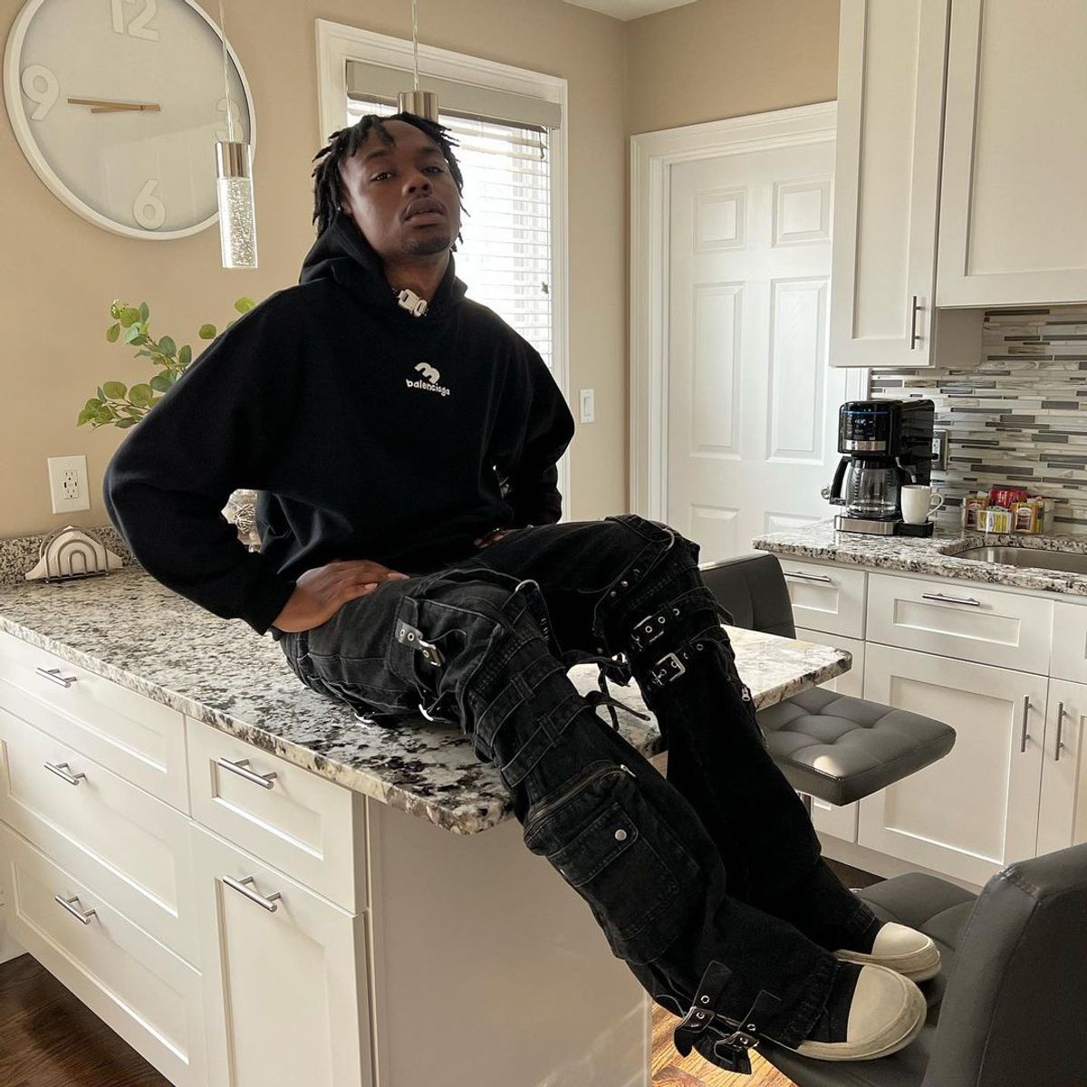 Devstacks Outfit from December 24, 2023 | WHAT’S ON THE STAR?