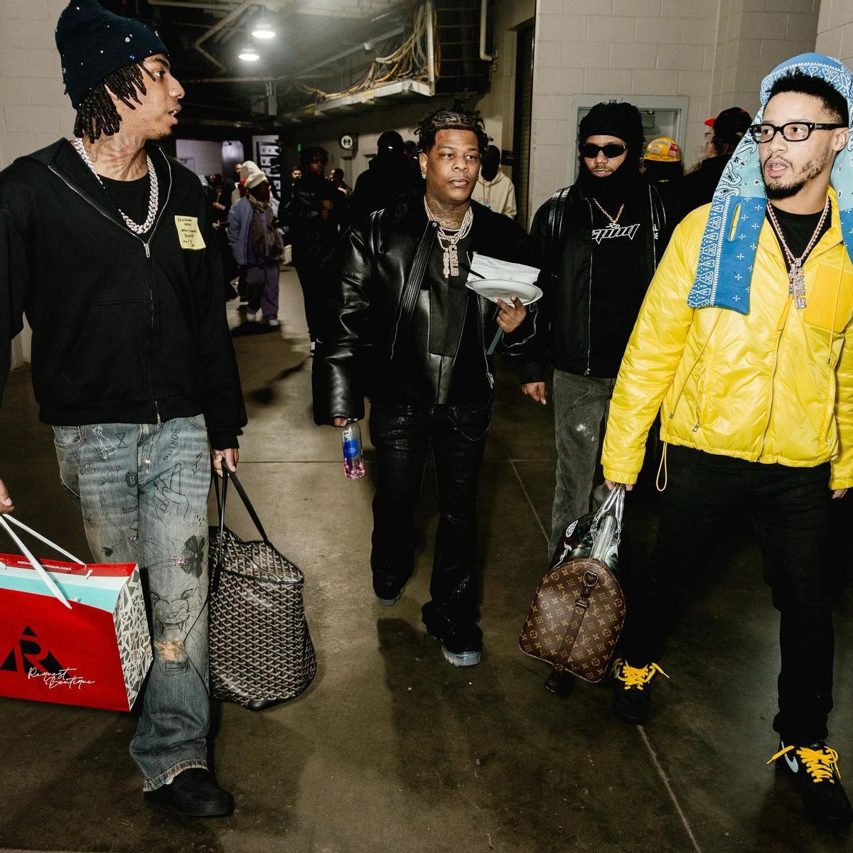 Veeze Outfit from January 30, 2024 | WHAT’S ON THE STAR?