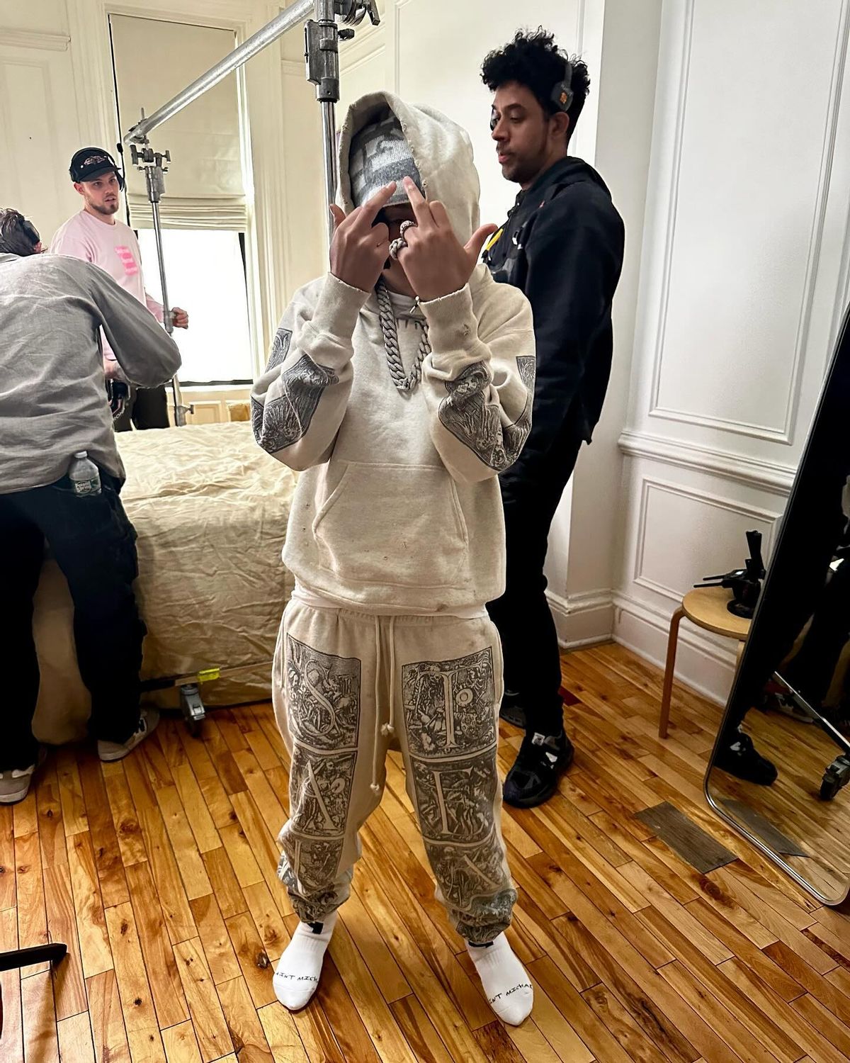 Stunna Gambino Outfit from February 12, 2024 | WHAT’S ON THE STAR?