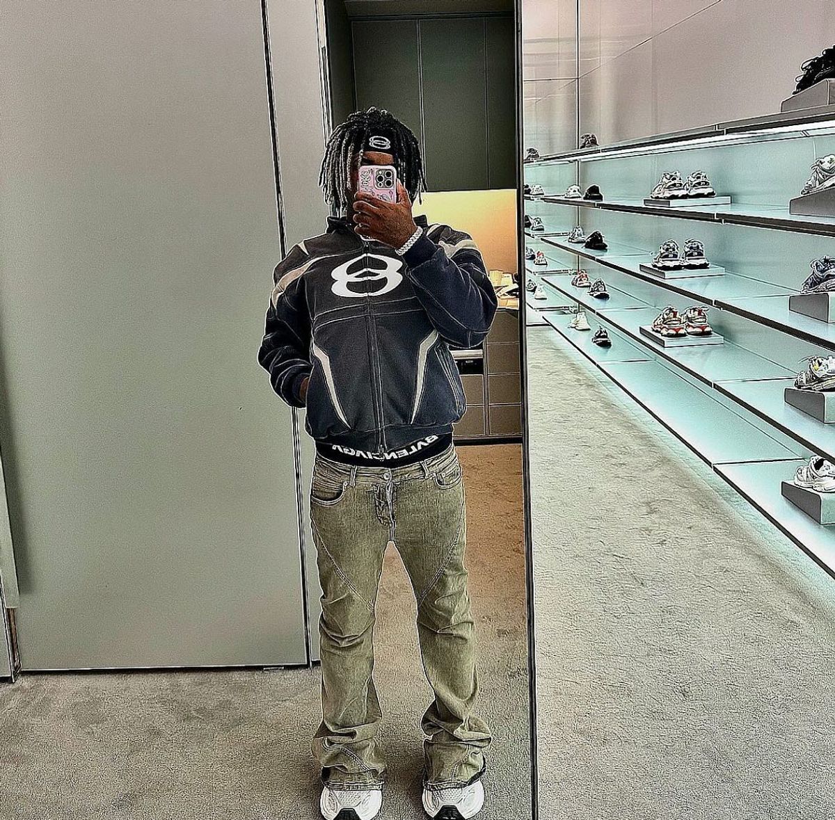 Ken Carson Outfit from April 30, 2024 | WHAT’S ON THE STAR?