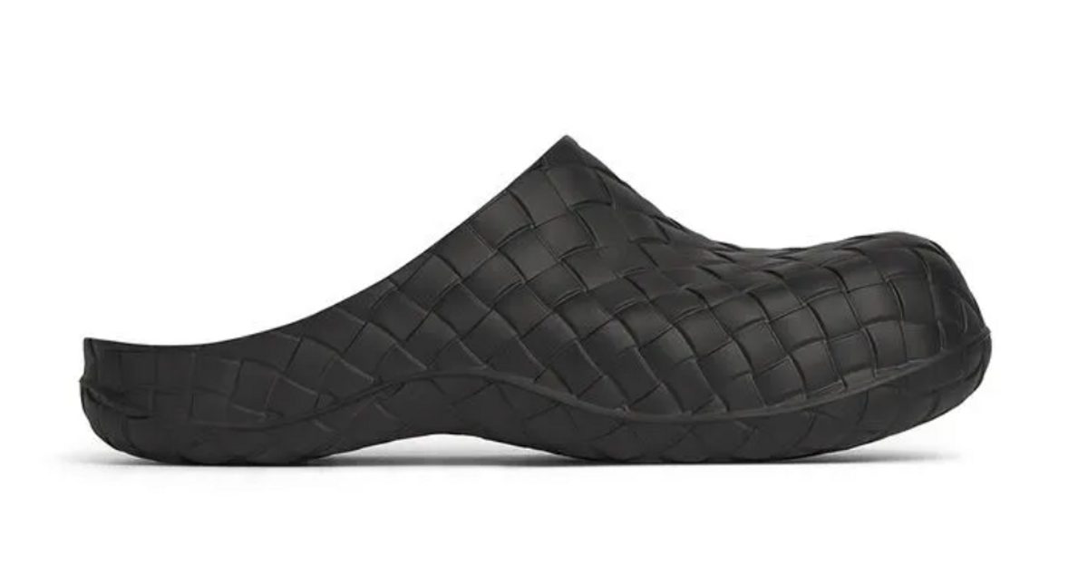 Bottega Veneta Slippers Intrecciato In Black