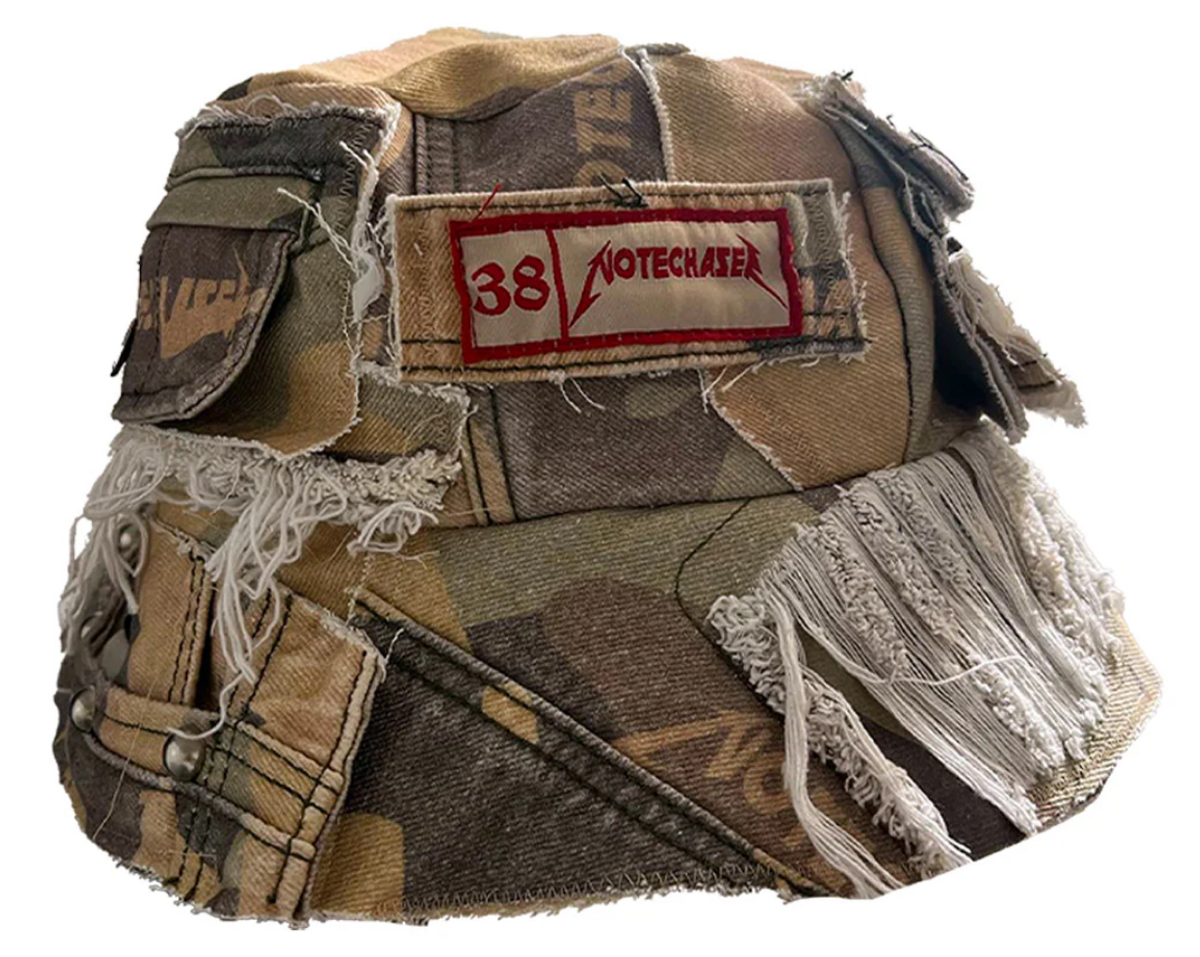 Note Chaser Camo Short Distressed Bucket Hat | WHAT’S ON THE STAR?