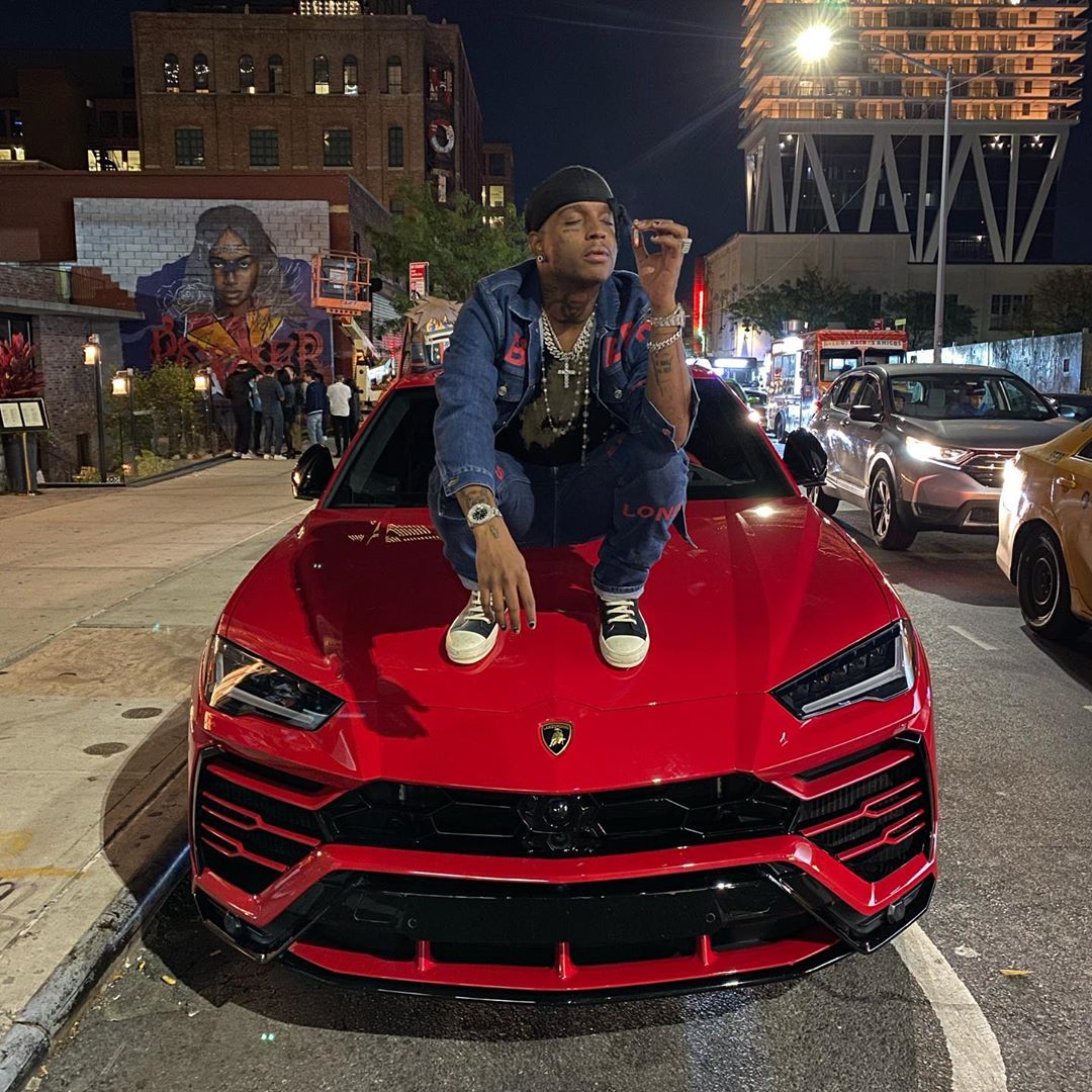 Ski Mask The Slump God Outfit from November 4, 2019 WHAT’S ON THE STAR?