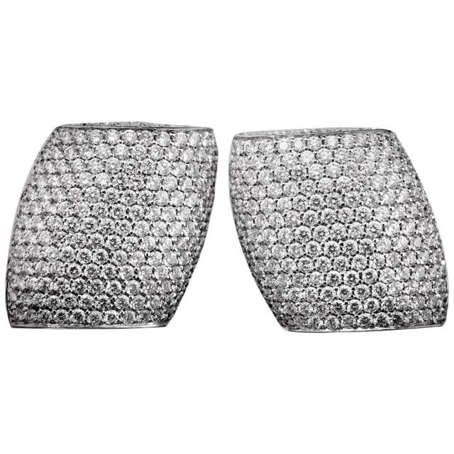 Vhernier Diamond Plateau Ear Clips