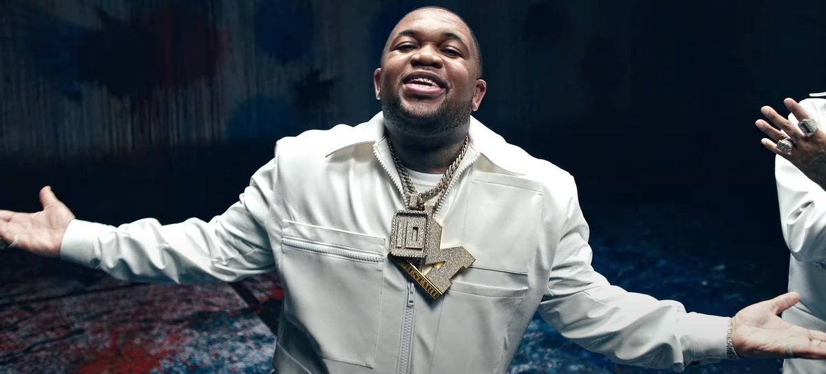 Mustard: Outfits, Clothes, Style and Fashion | WHAT’S ON THE STAR?