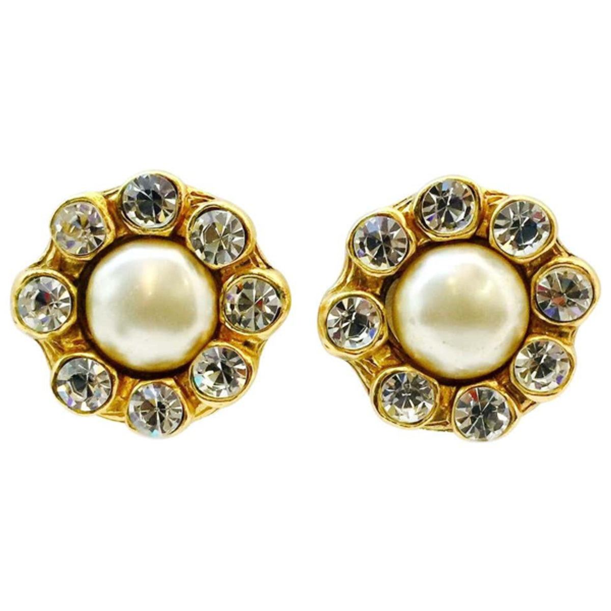 Chanel Classic Chanel Vintage Faux Pearl Earrings In Gold