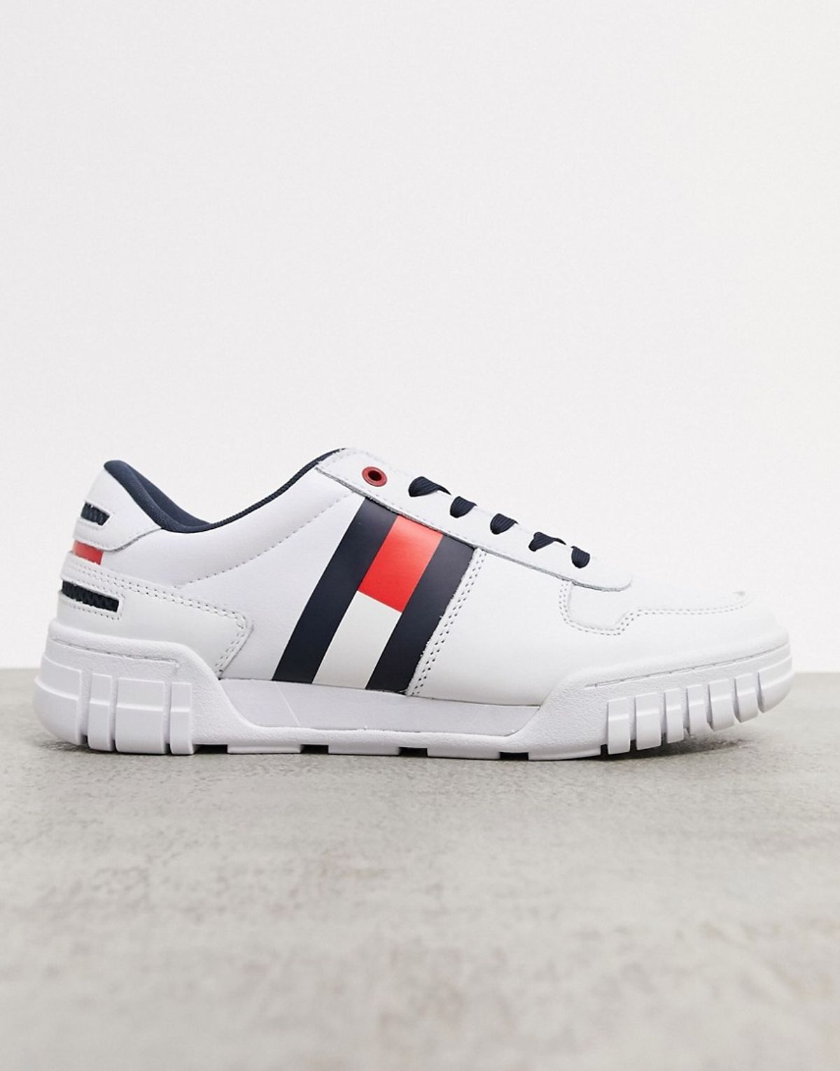 Tommy Jeans Retro Leather Sneakers In White With Side Flag Logo