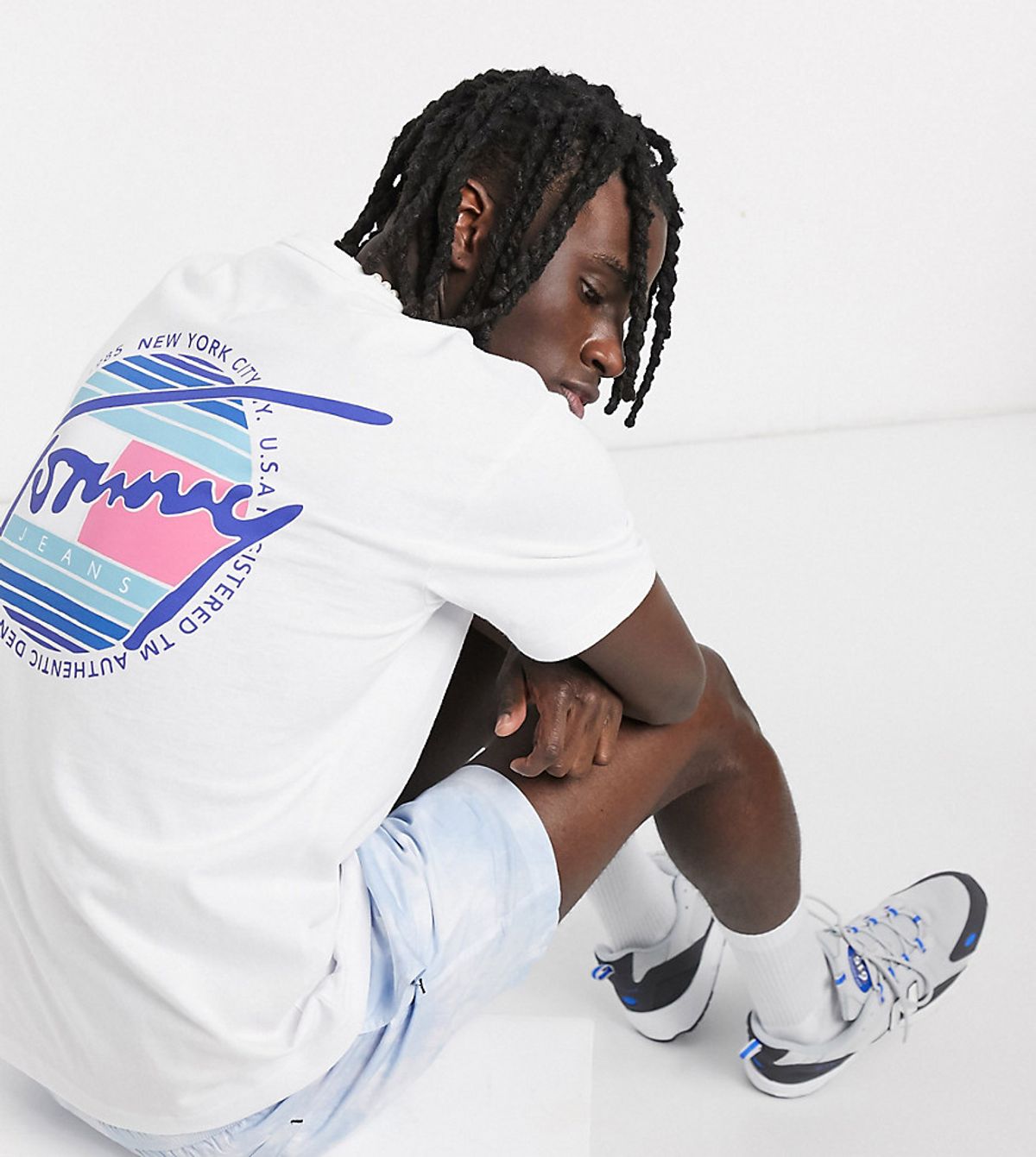 Tommy Jeans Exclusive To Asos T-shirt Circular Logo Front And Back Print In White