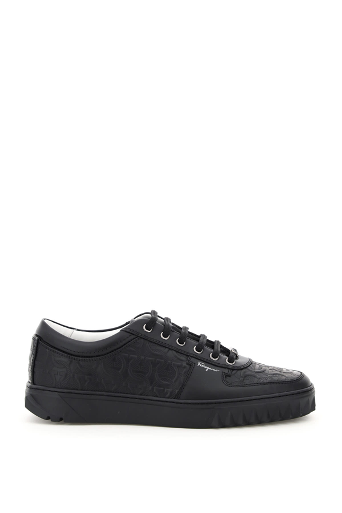 Ferragamo Gancini Scuby Sneakers In Nero (black)