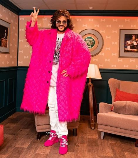 Филипп Киркоров Outfit from February 26, 2020 | WHAT’S ON THE STAR?