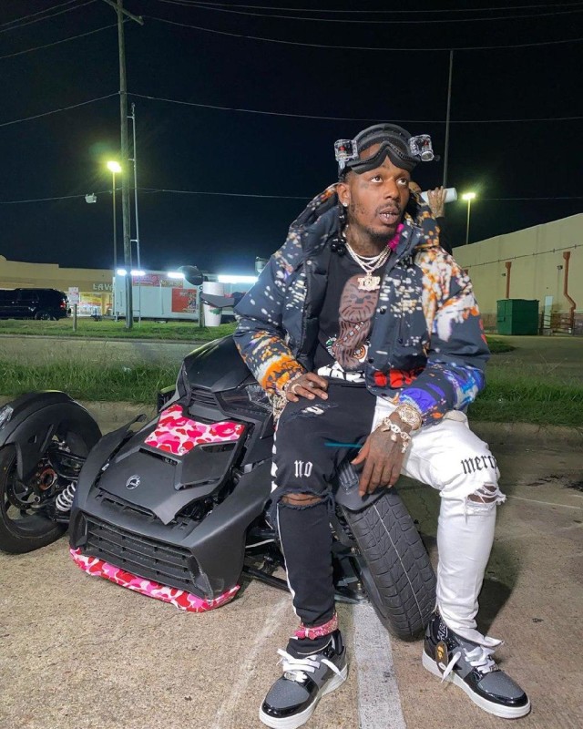 Sauce Walka Outfit from October 7, 2020 WHAT’S ON THE STAR?