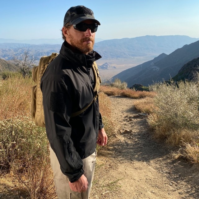 Rothco: Clothing, Shoes & Accessories | WHAT’S ON THE STAR?